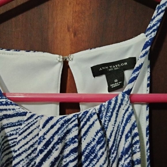 Set of 2 Ann Taylor Dresses Size 0 - Picture 7 of 7